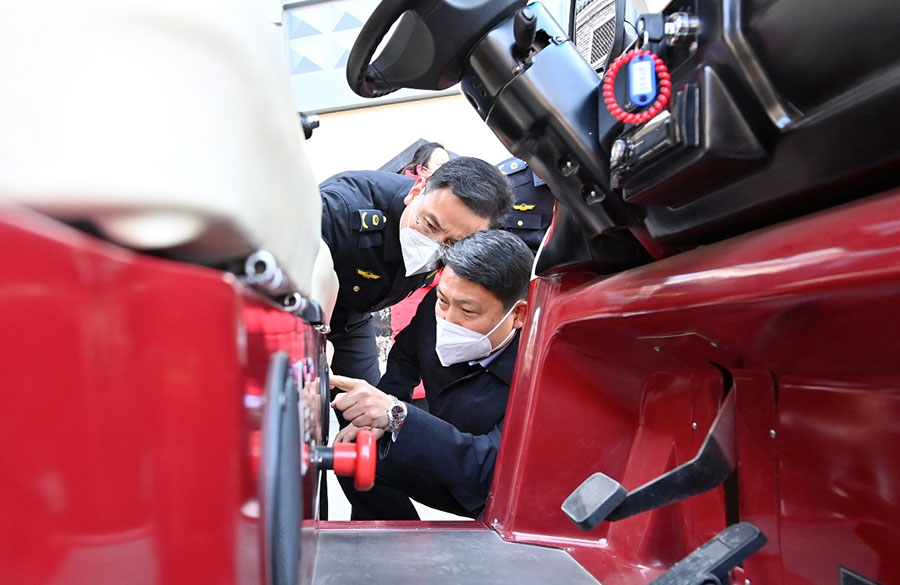 鞠振在太原调研督导
