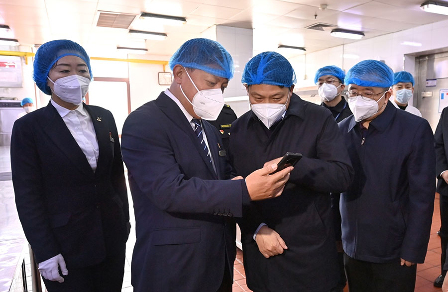 鞠振在太原调研督导