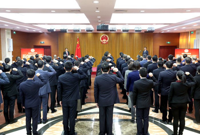 市场监管总局举行宪法宣誓仪式