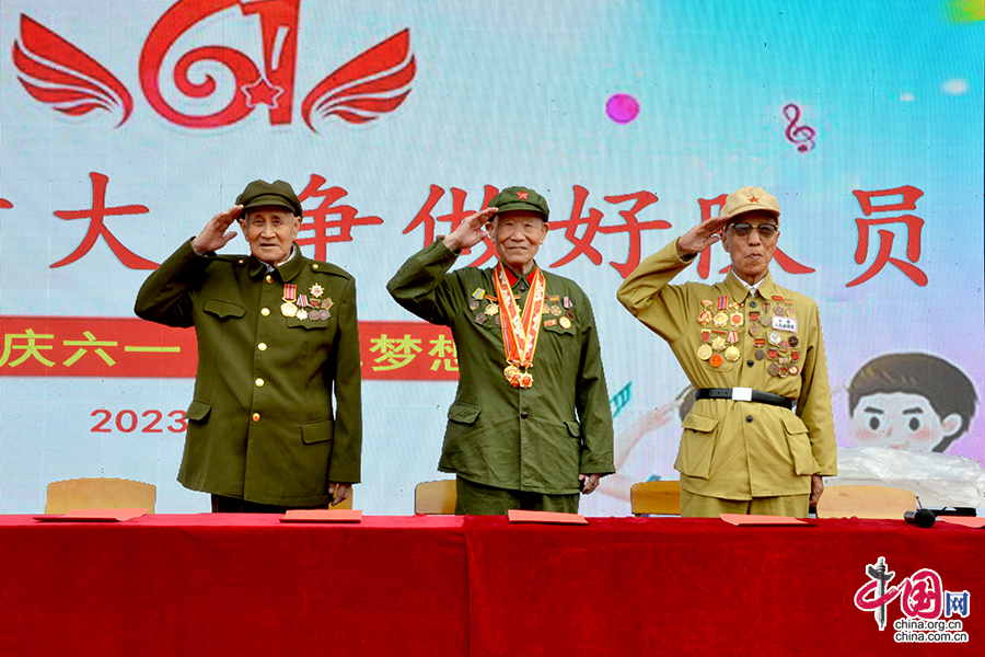 英雄故事进校园 红色精神润童心 晋源区实验二小开展红色故事进课堂主题活动