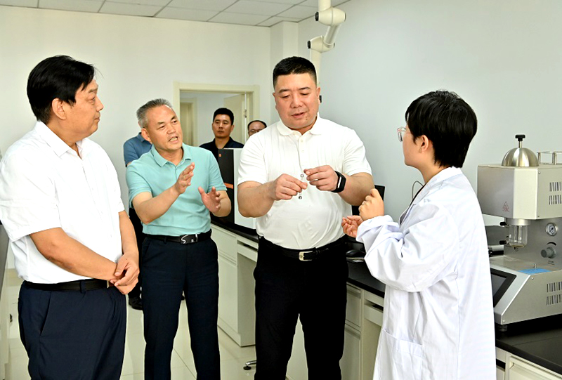 王润在省检验检测中心调研