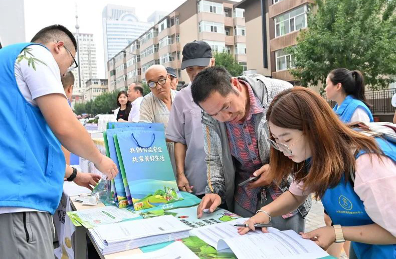 走基层 访民情 畅渠道 解民愁——山西省市场监督管理局12315投诉举报指挥中心开展食品安全宣传活动
