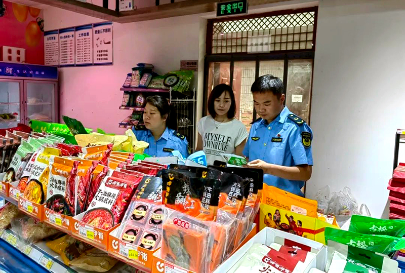 平陆县市场监管局城镇所所长李波:创新监管模式 破解监管难题  “一户一档”全覆盖 织密基层治理“精细网”