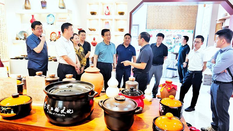 山西省国际投资促进会组织企业赴平定盂县参观考察