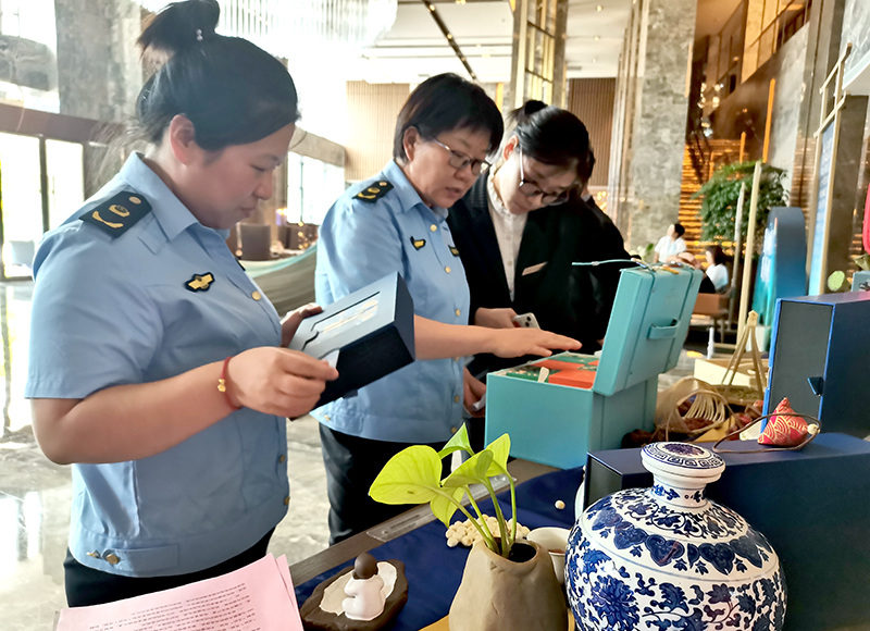 晋源区市场监督管理局严查商品过度包装