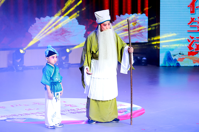 晋源区举办“情满月圆·举国同庆”颁奖活动