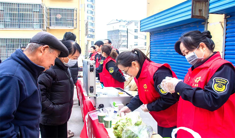长治市潞城区市场监督管理局开展“你我共建一路同行”食品快检你送我检志愿服务活动