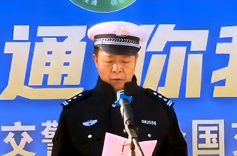 兴县交警队举办“文明交通 你我同行”文艺汇演 纪念全国交通安全日