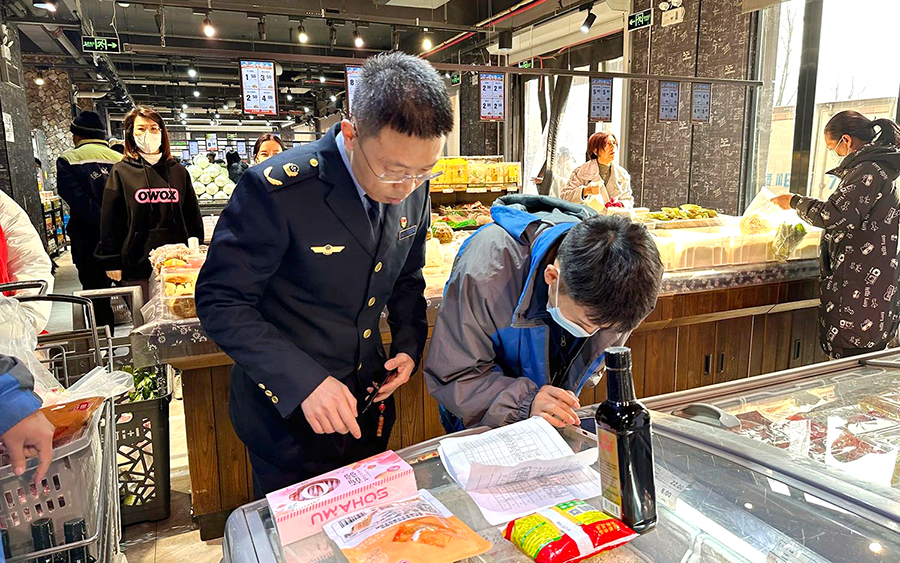 运城市市场监管局开展食品安全“你点我检 服务惠民”进社区活动