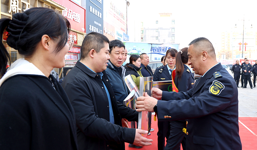 十个一“花式”宣传 走近3·15,汾阳市场监管在行动