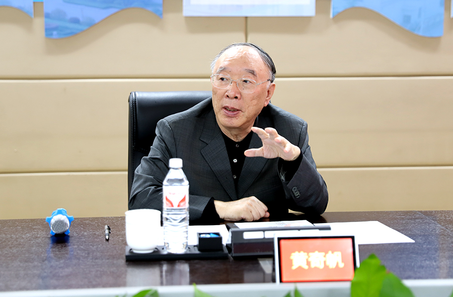 黄奇帆一行在山西河津新质生产力调研点调研座谈