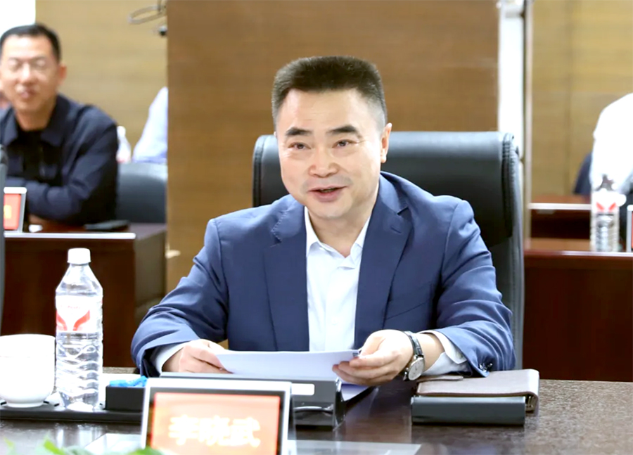 黄奇帆一行在山西河津新质生产力调研点调研座谈