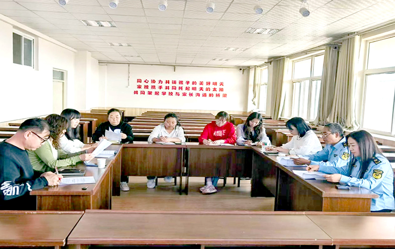 晋中市榆次区市场监管局赴迎宾西街小学开展“知识产权进校园”推进会