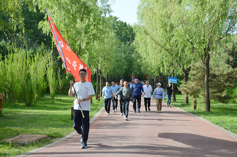临汾市市场监管局组织干部职工参加爱国卫生月健步走活动