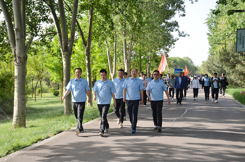 临汾市市场监管局组织干部职工参加爱国卫生月健步走活动