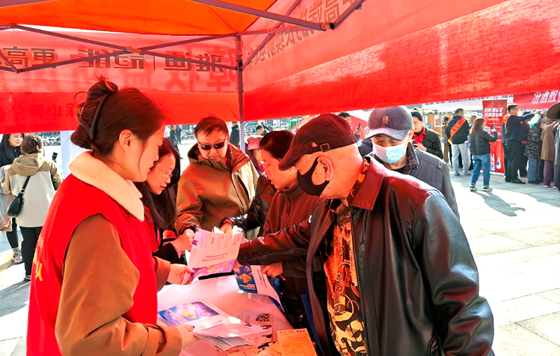 普惠金融推进月:平安担保山西分公司举行消保宣传活动