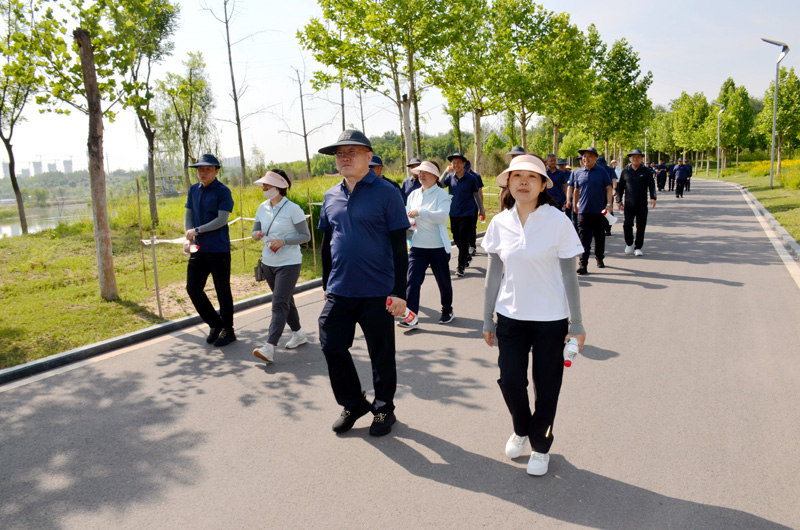 “爱临汾 赢未来”临汾市市场监管局工会开展健步走活动