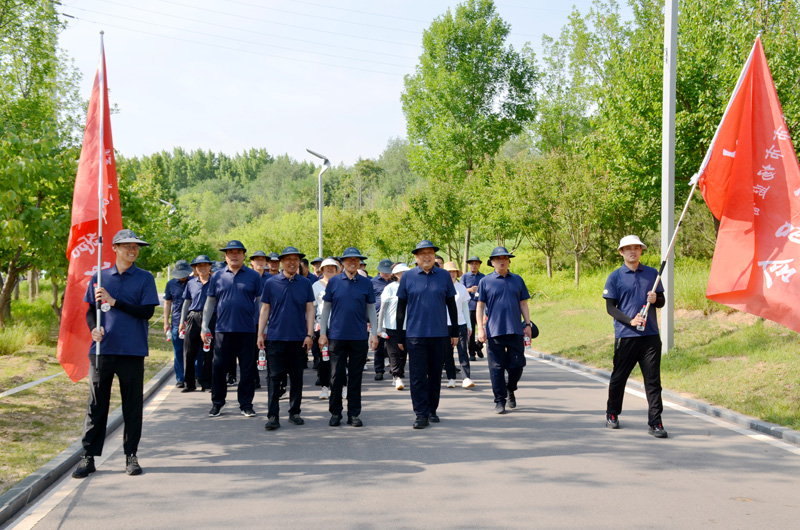 “爱临汾 赢未来”临汾市市场监管局工会开展健步走活动