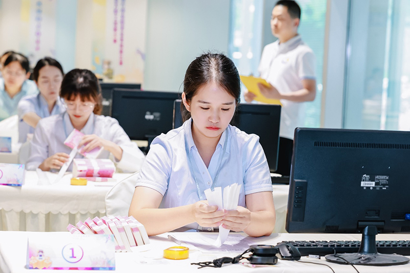 “匠心续写新华章·技能助力强国梦” 2024年成都百万职工技能大赛青羊区驻区银行综合柜员业务技能比赛落幕