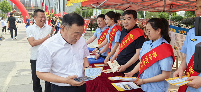 晋中开展消费者权益保护法实施条例 宣传咨询活动