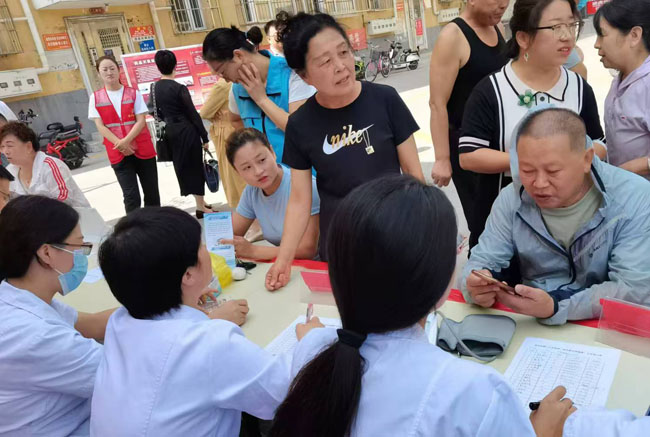 长治市潞城区市场监督管理局联合多部门开展 “药品安全宣传周”活动