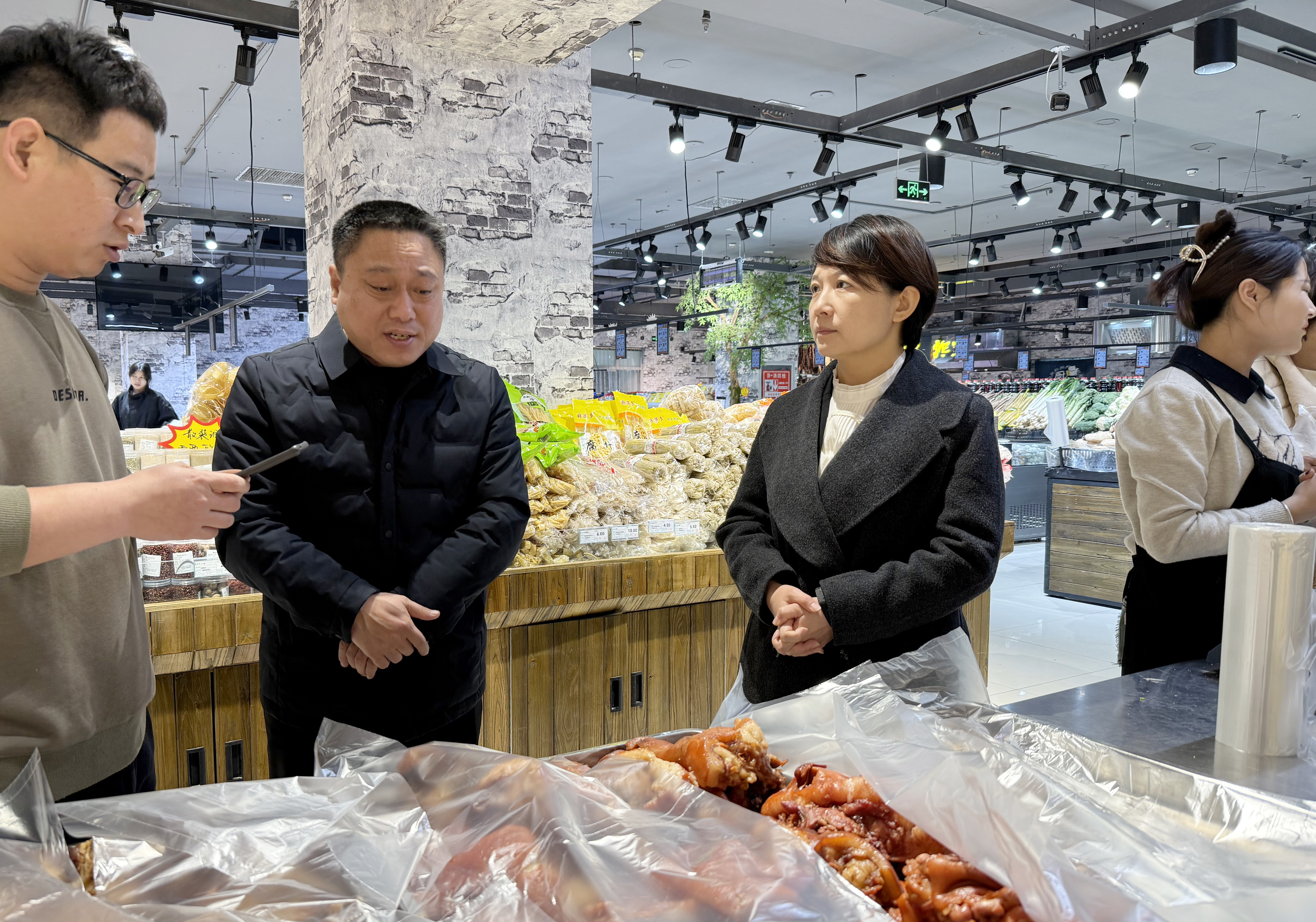 运城市市场监管局督导检查节前市场监管领域安全工作