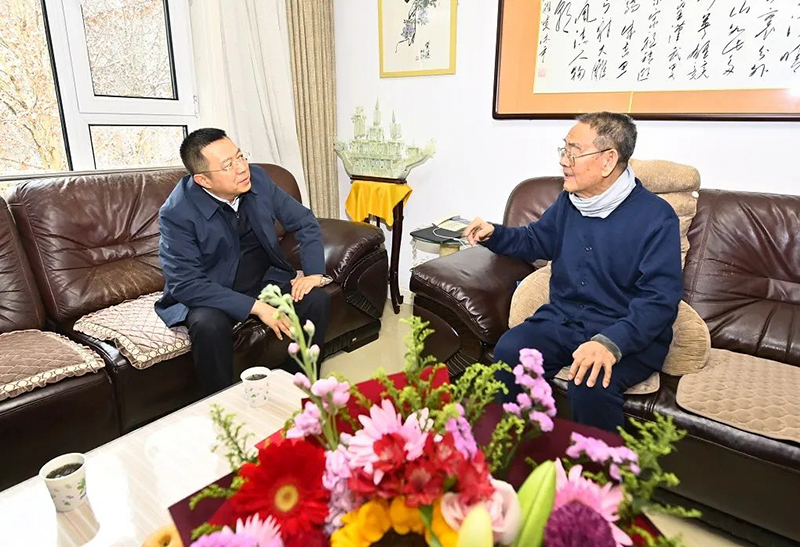 山西省市场监督管理局局长张广勇慰问离退休老同志