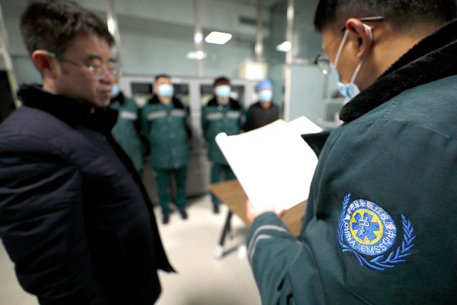 晋中除夕夜,急救线上的生命守护