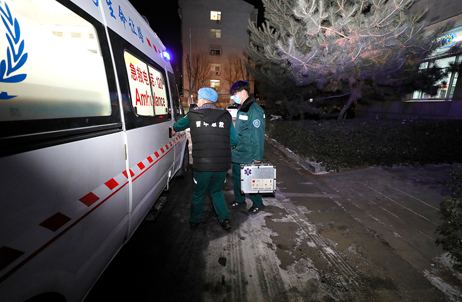 晋中除夕夜,急救线上的生命守护