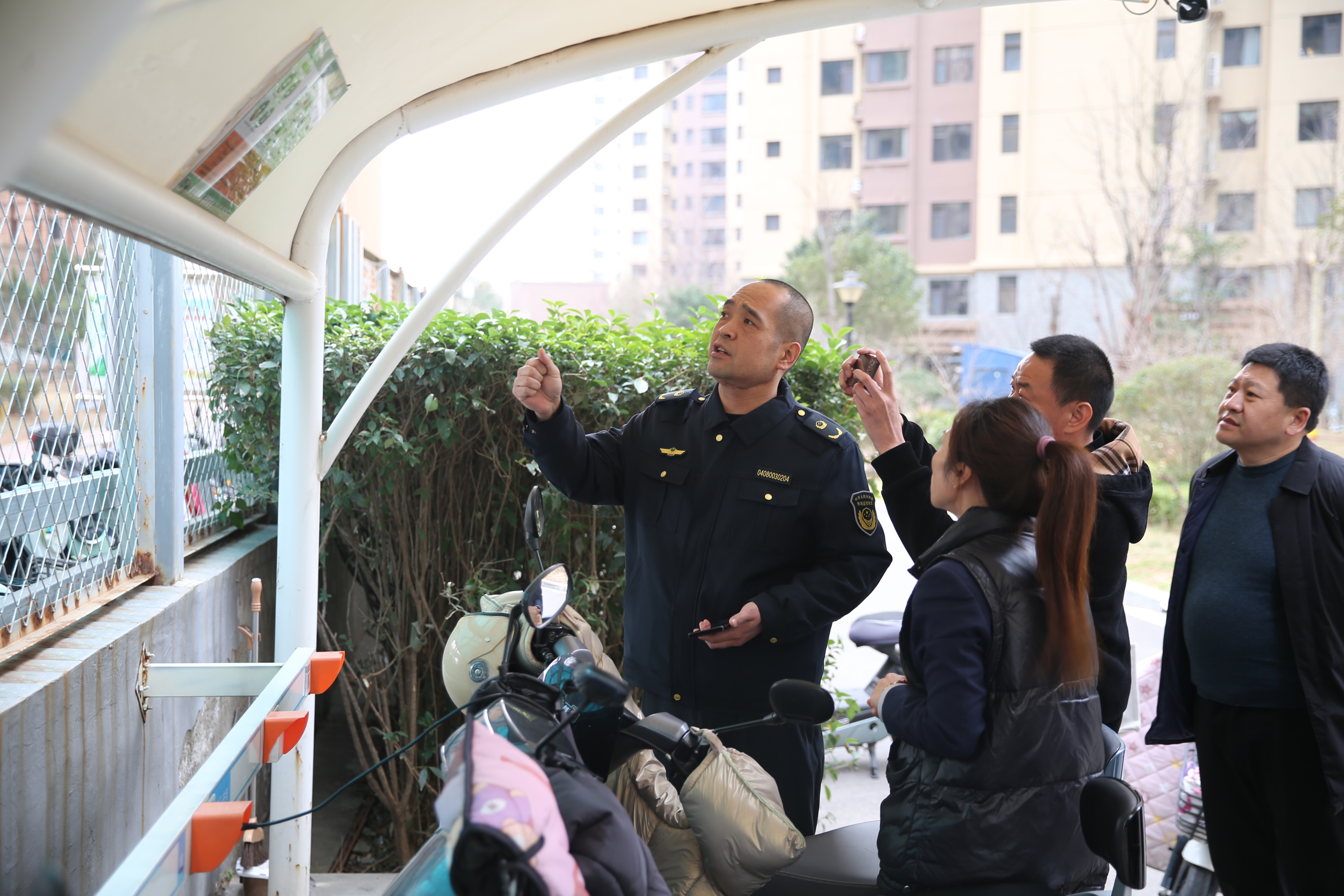 运城市市场监管局督导检查电动自行车充电桩价费分离情况