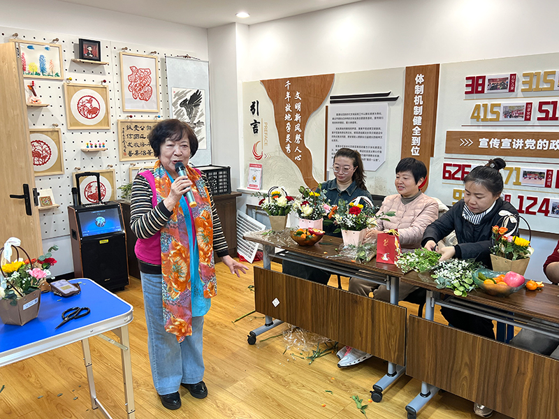 山西晋源社区:花香悦巾帼 绽放“她力量”