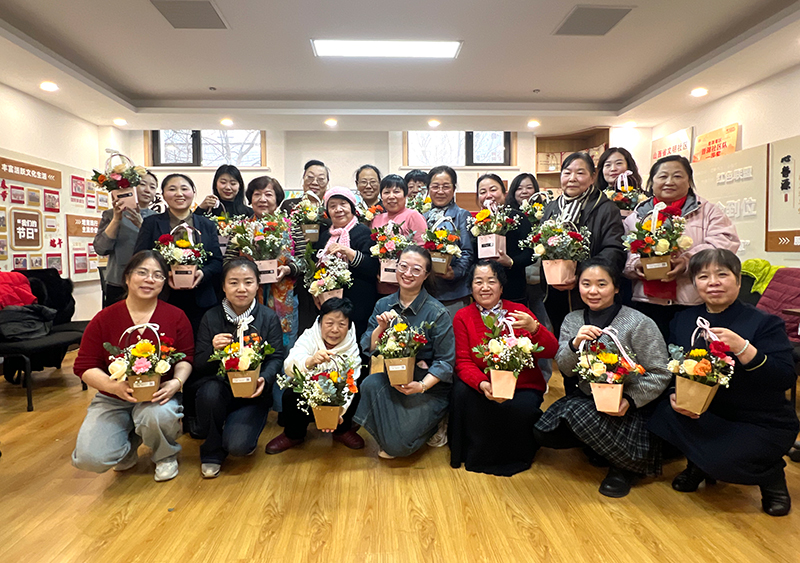 山西晋源社区:花香悦巾帼 绽放“她力量”
