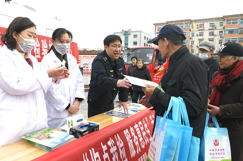 闻喜县开展“3·15国际消费者权益日”宣传活动