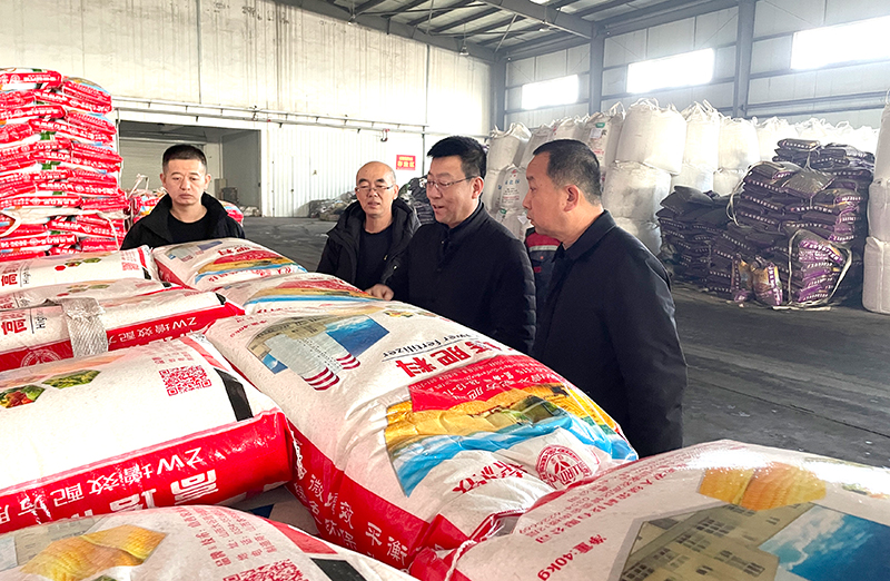 晋中市开展3·15化肥生产企业“双随机、一公开”检查——严把质量关 护农保春耕