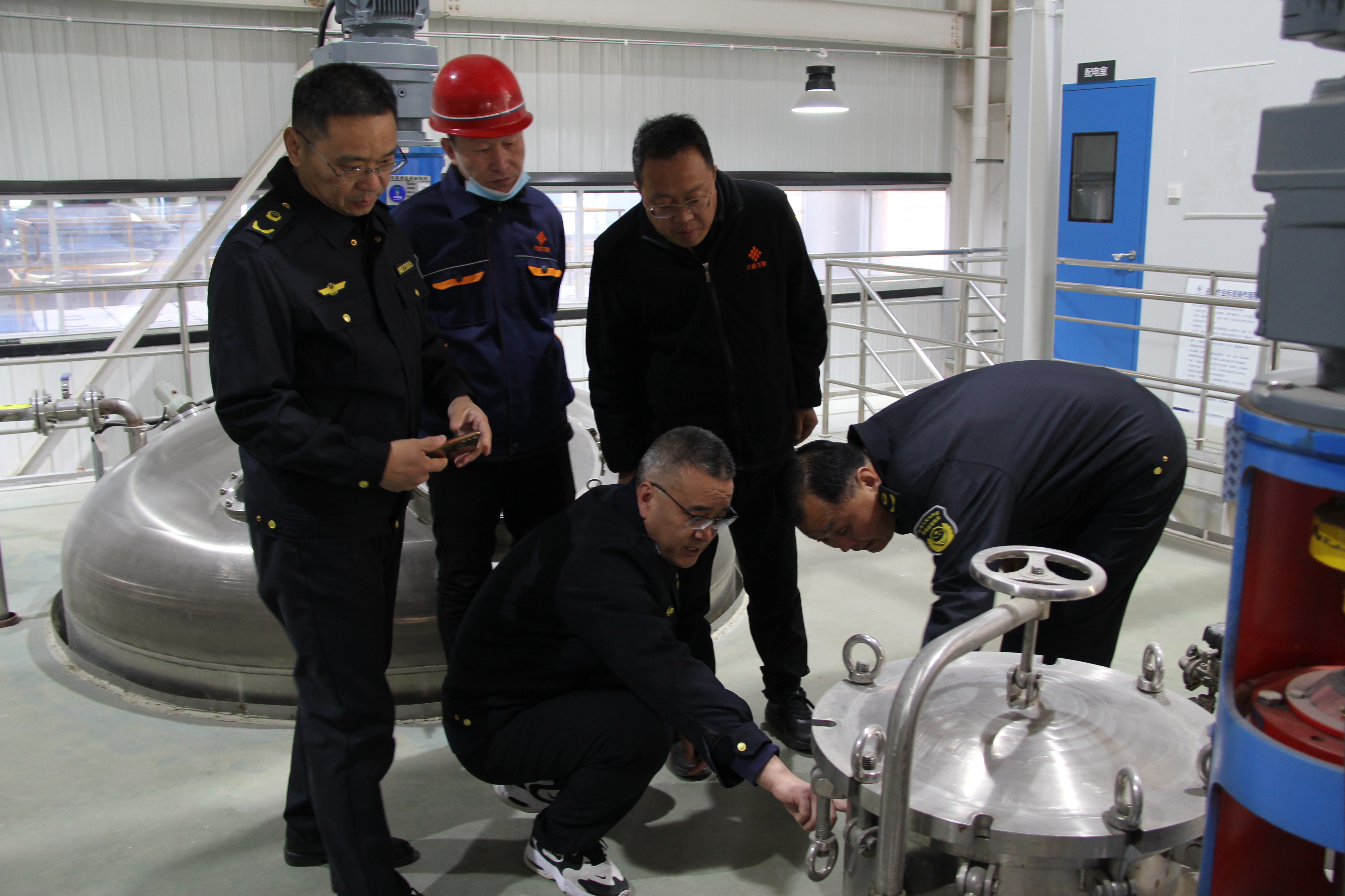 芮城县市场监管局联合永济市市场监管局开展特种设备专项检查