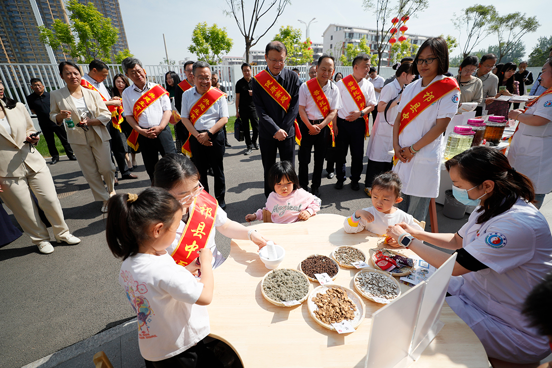 晋中市卫健委发布“普惠托育 科学育儿”倡议书 助力构建优质托育服务体系
