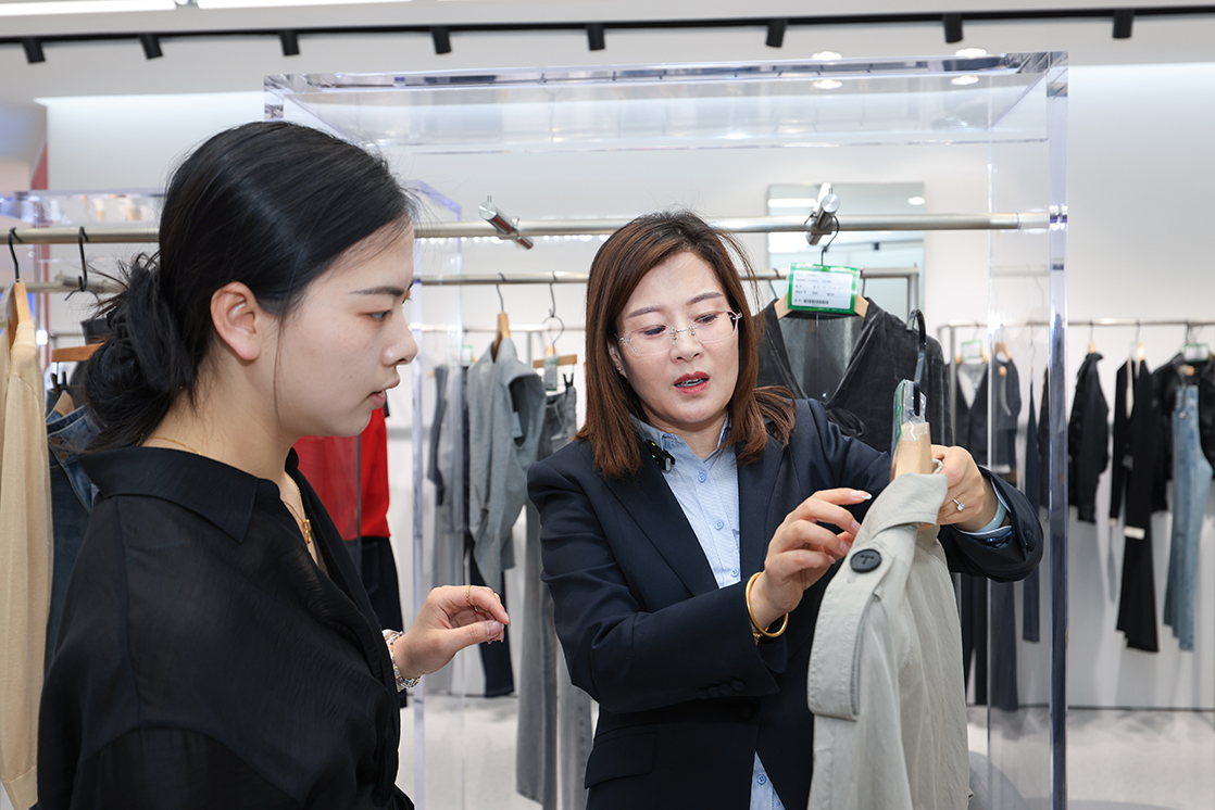 杜引萍:以专业匠心与服务温度 重塑商业服务新标杆