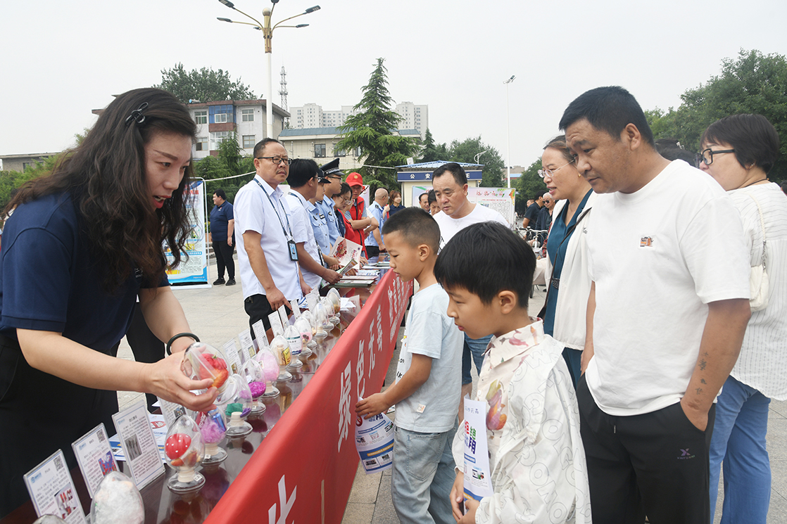 闻喜县 “禁毒主题文明集市” 开集 多元形式筑牢全民禁毒防线
