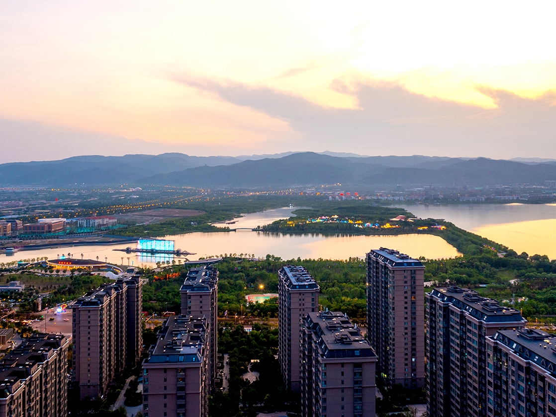 晋源文旅添新翼:红灯笼体育场亚朵酒店试运营 打造旅居新场景