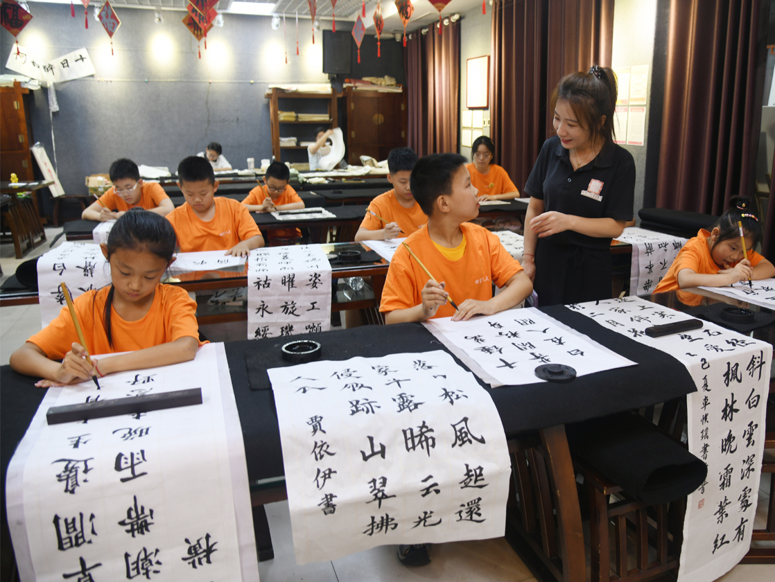 山西闻喜:暑期翰墨飘香 两千学子传承书法文脉