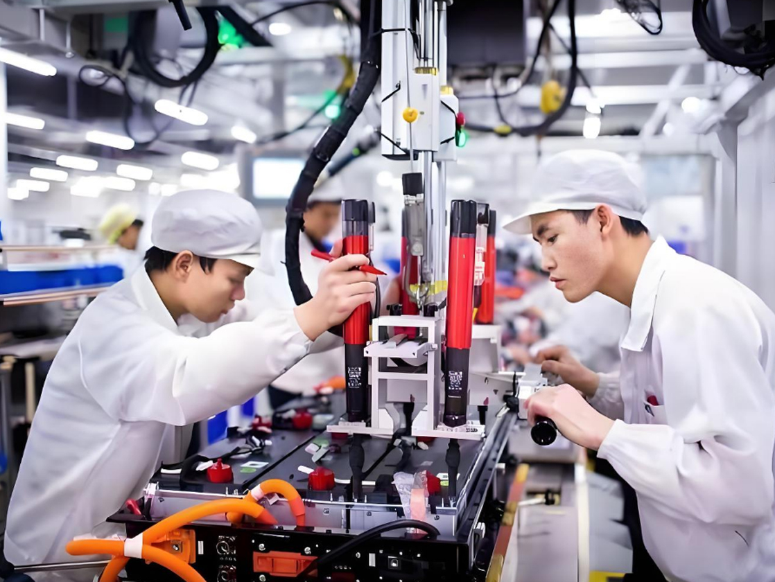 上海市市场监督管理局做好 “加减” 文章 激发经营主体活力 上半年全国新设经营主体超 1300 万户