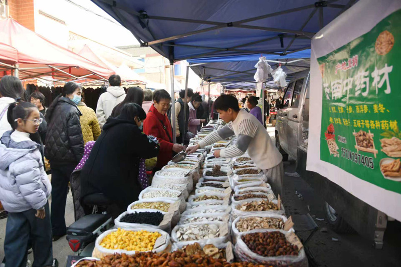 闻喜东镇裴村:千年古会焕新彩 民俗盛宴助振兴