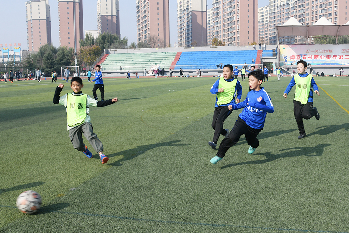 闻喜县校园足球冬训火热开练 赋能青少年健康成长