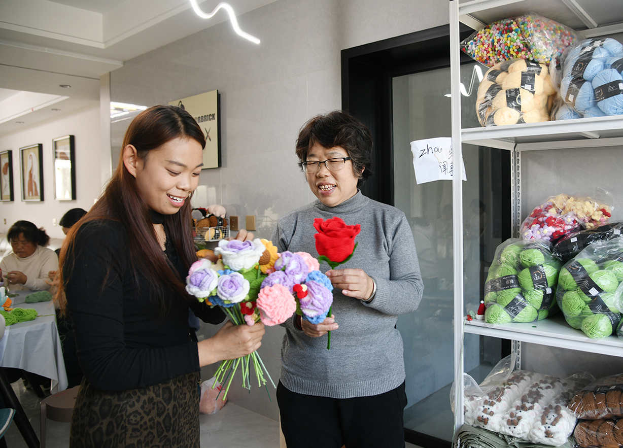 物业搭台“编织”就业路 闻喜天府苑激活女性自主创业渠道