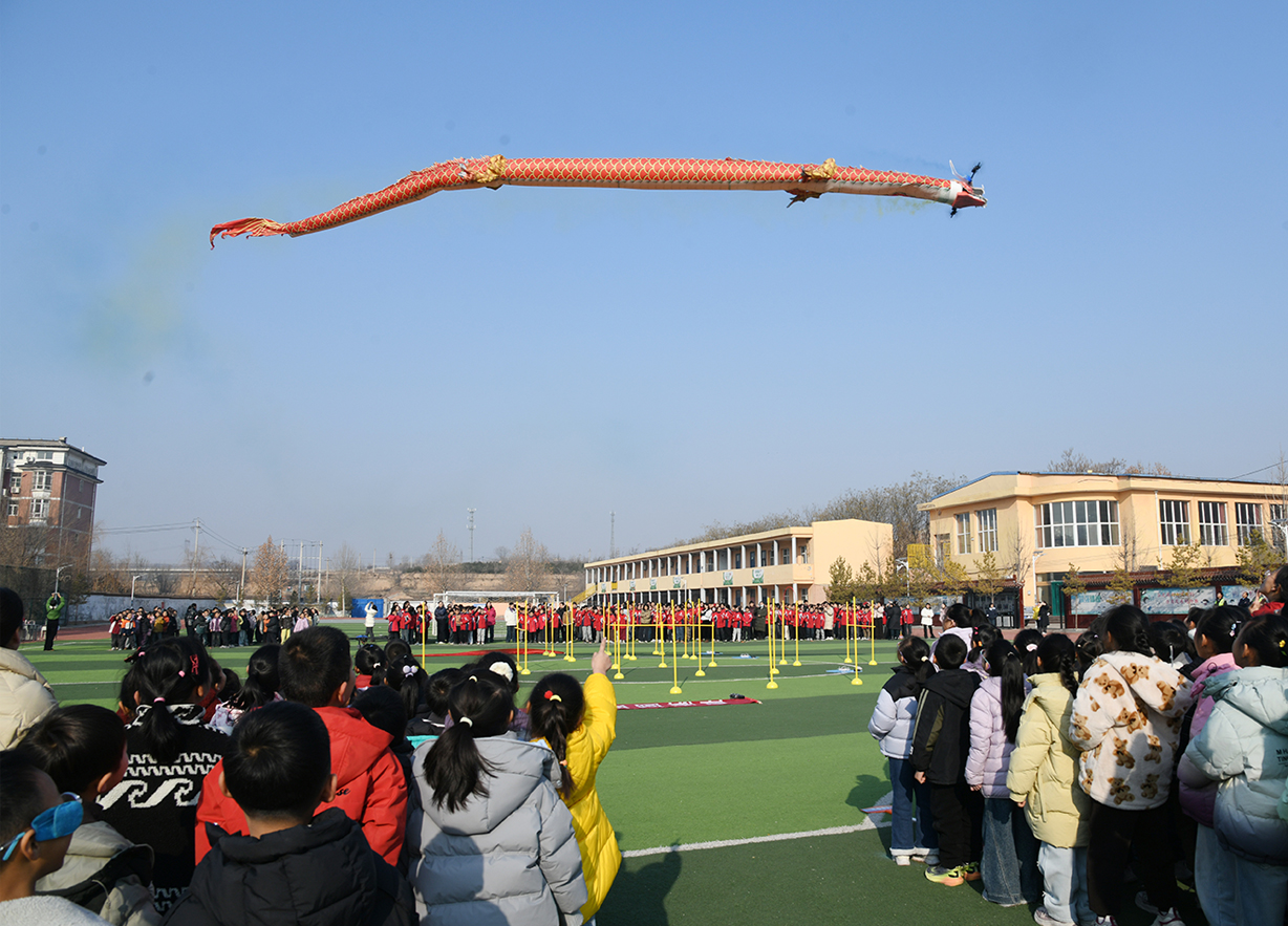 闻喜：科创主题活动点亮元旦 校地协同培育未来人才