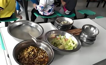 山西通报“校园餐”问题：立案1827件、处分1994人